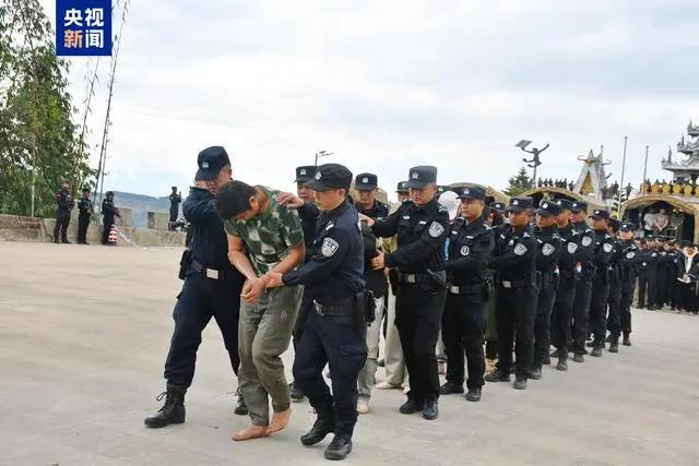 取消大件运输车辆上高速时间限制；缅北规模化电诈园区全部被铲除AG真人百家乐大象早报｜风雨雪来袭河南最低温将降至零下；河南(图7)
