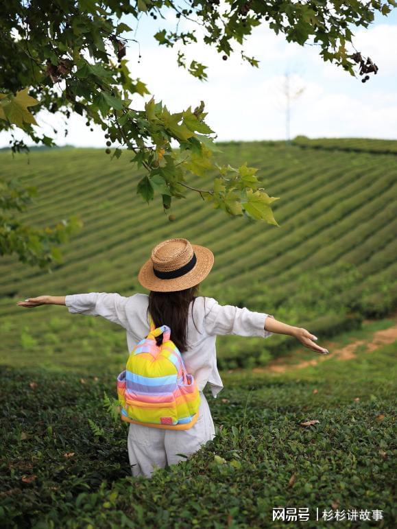 有多隔层设计的妈咪育儿包推荐 便携又能装AG真人百家家乐appCIPU彩虹包：(图2)